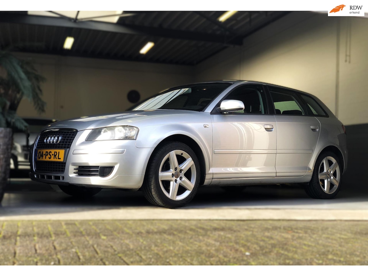 Audi A3 Sportback - 1.6 FSI/CRUISE/CLimate/Trekhaak - AutoWereld.nl