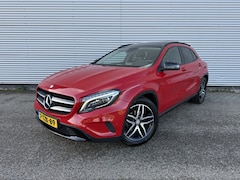 Mercedes-Benz GLA-Klasse - 200 Amb. Comfort NAP Automaat Pano Dealer OH Camera Trekhaak