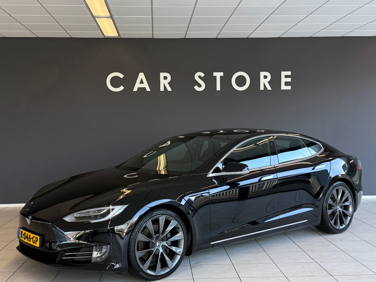 Tesla Model S - Long Range Autopilot - AutoWereld.nl