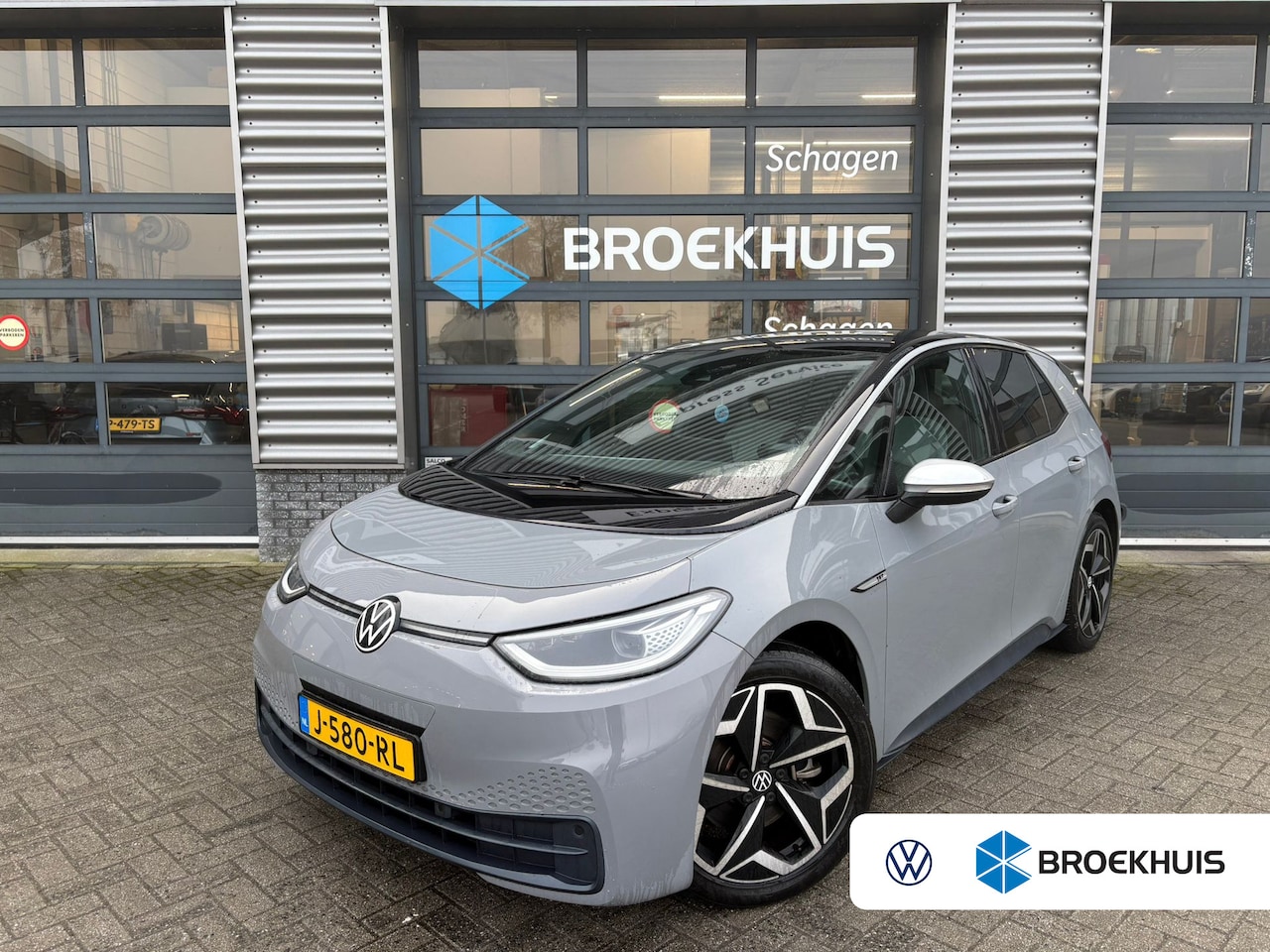 Volkswagen ID.3 - First Plus 58 kWh 204 pk | Achteruitrijcamera | Stoel/stuur verwarming | Navigatie | - AutoWereld.nl