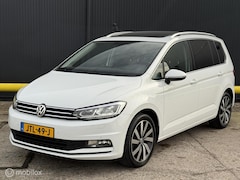 Volkswagen Touran - 1.4 TSI Highline ACC|AUTOMAAT|PANO