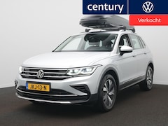 Volkswagen Tiguan - 1.4 TSI eHybrid Elegance Business+ Navigatie - Clima - Camera - Panoramadak - Leer