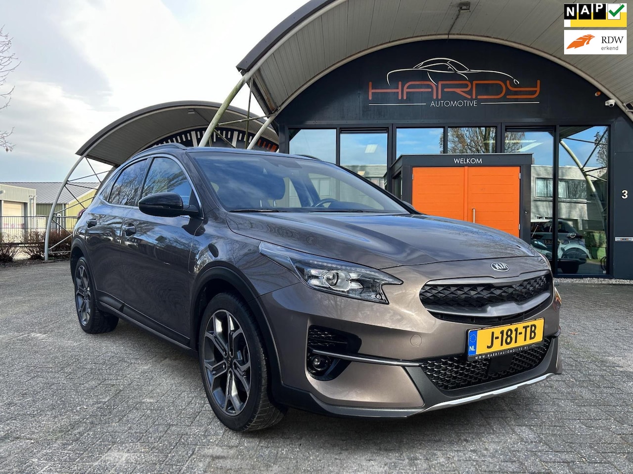 Kia XCeed - 1.6 GDi PHEV ExecutiveLine 1e EIG NL-Auto Panoramadak Leer Rijklaarprijs! - AutoWereld.nl
