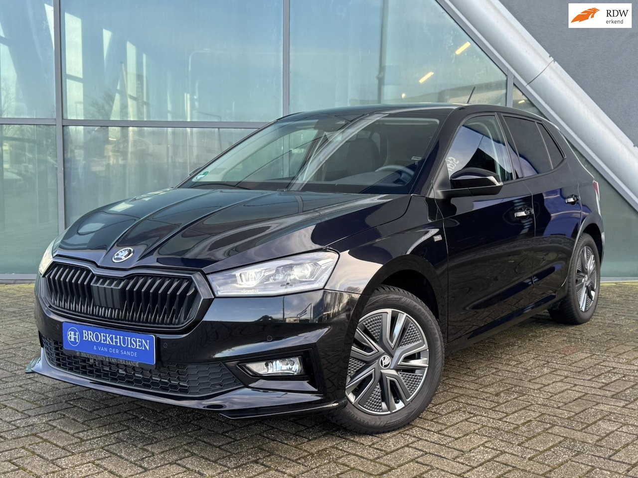 Skoda Fabia - 1.0 TSI Business Edition Automaat / Camera / Stoelverwarming / ACC - AutoWereld.nl