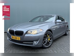 BMW 5-serie - BWJ 2010 535i 306 PK High Executive AUTOMAAT | ZEER NETTE AUTO | ORIGINEEL NL | 19"| LEDER