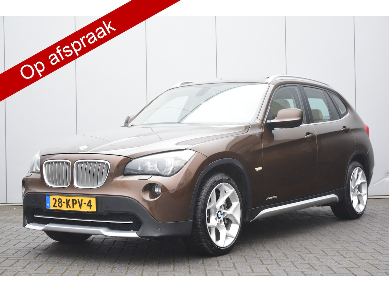 BMW X1 - xDrive28i Executive Leer/Sportstoelen/Verwarmd Pano/Dak Navi/Camera Bi-Xenon - AutoWereld.nl