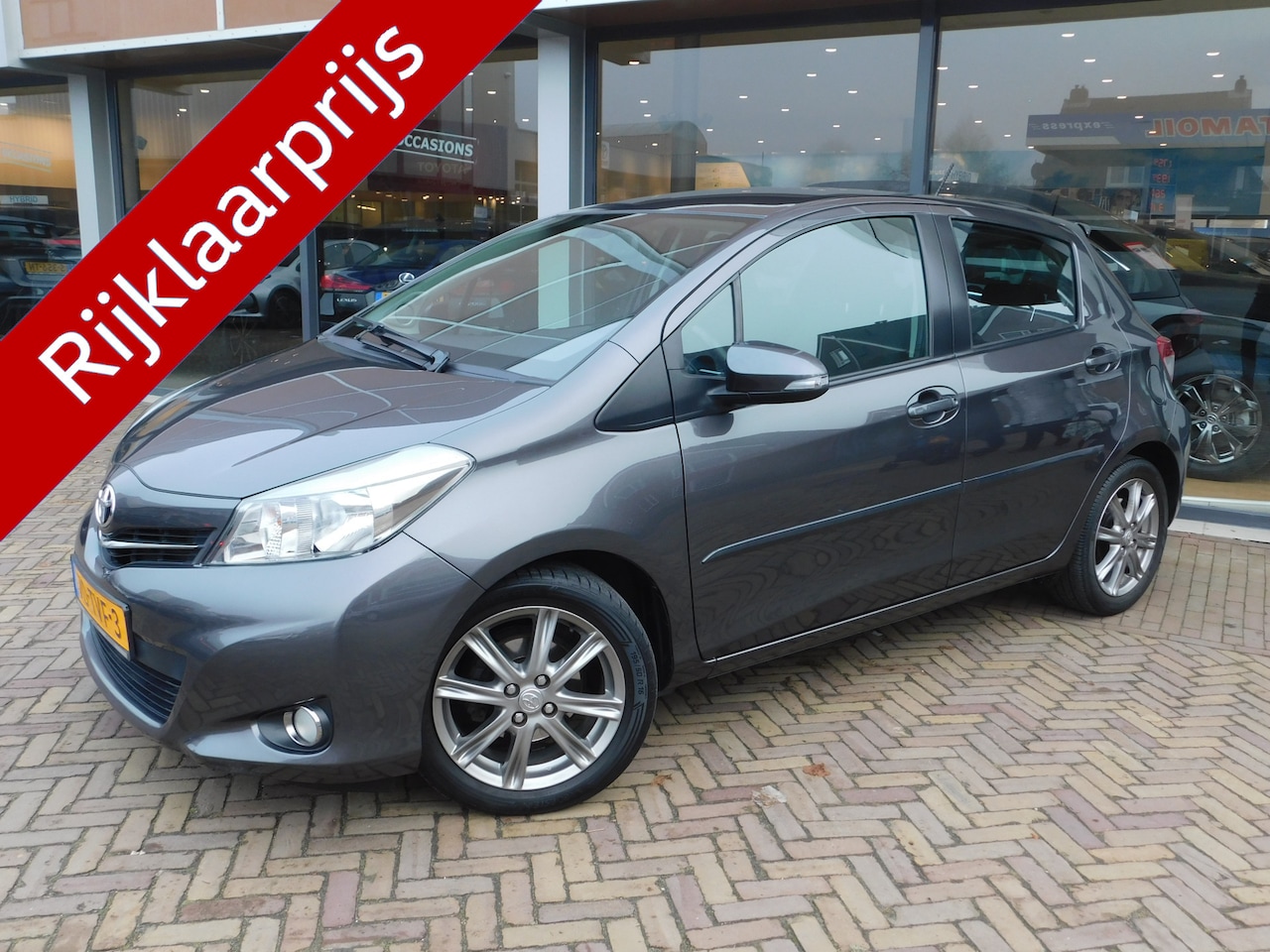 Toyota Yaris - 1.3 VVT-i Dynamic 1.3 VVT-i Dynamic - AutoWereld.nl