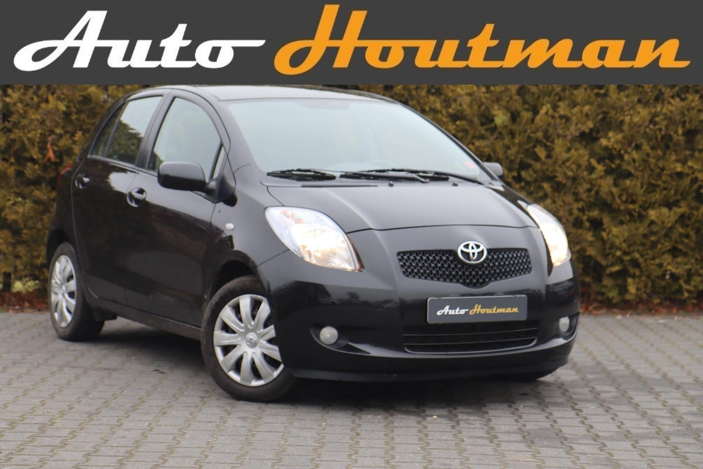 Toyota Yaris - 1.3 VVTi Cool Airco | Multif. stuurwiel | Iso Fix | 2e eigenaar. - AutoWereld.nl