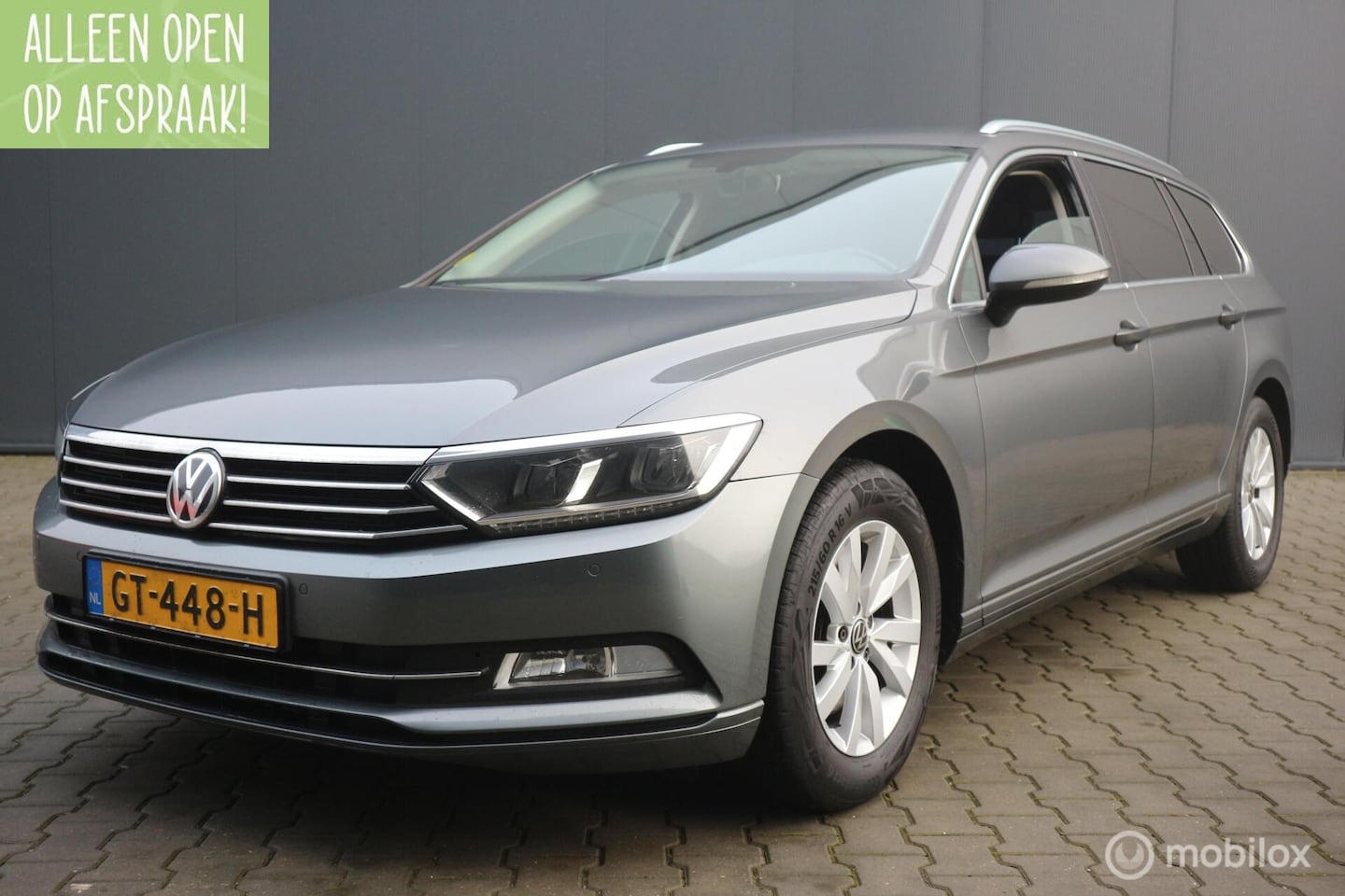Volkswagen Passat Variant - 1.6 TDI 120pk ECC/NAVIGATIE/2X-PDC - AutoWereld.nl
