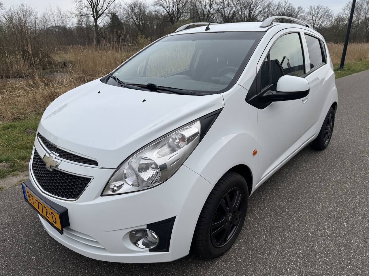 Chevrolet Spark - 1.2 16V LT AIRCO!! Nieuwe APK - AutoWereld.nl