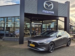 Mazda 3 - 3 SKYACTIV-X 2.0 180 6MT LUXURY / Carplay
