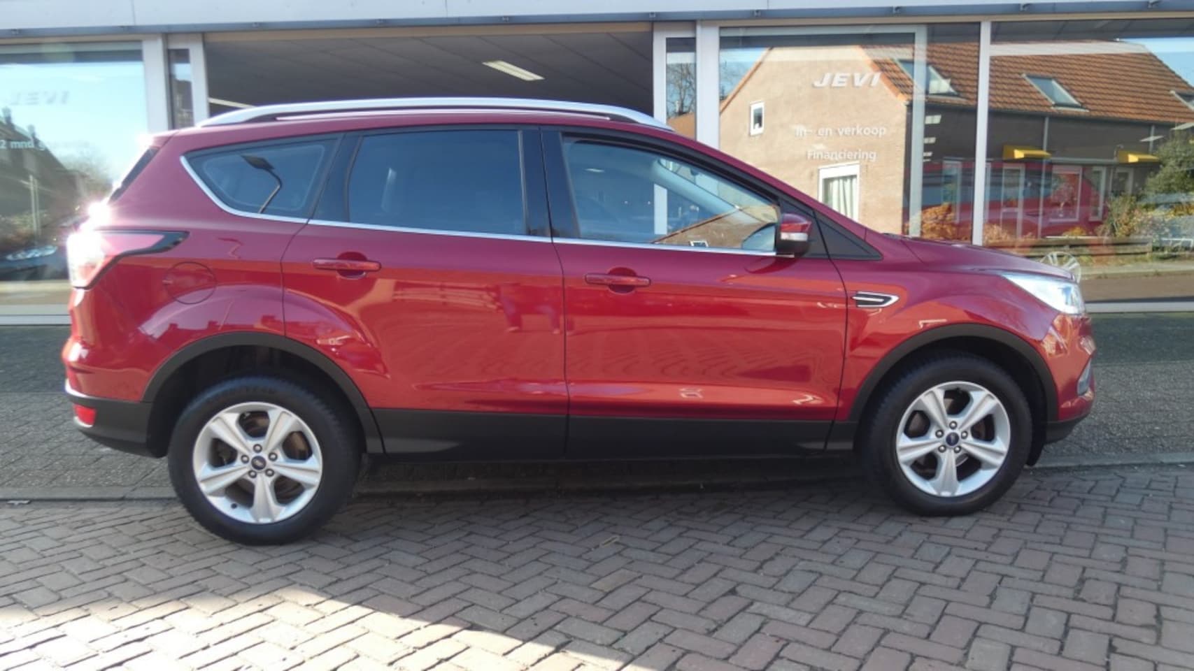 Ford Kuga - 1.5 EcoBoost  Trend-Ultimate * NAVI * A.C * CRUISE * TREKHAAK * L.M.V 17* CAMERA * - AutoWereld.nl