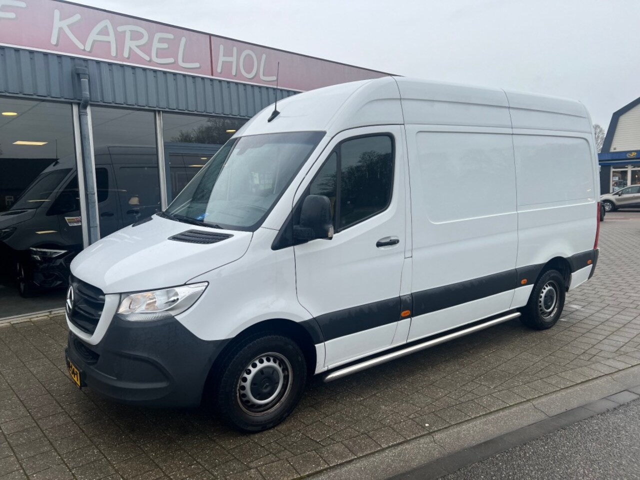 MERCEDES-BENZ SPRINTER