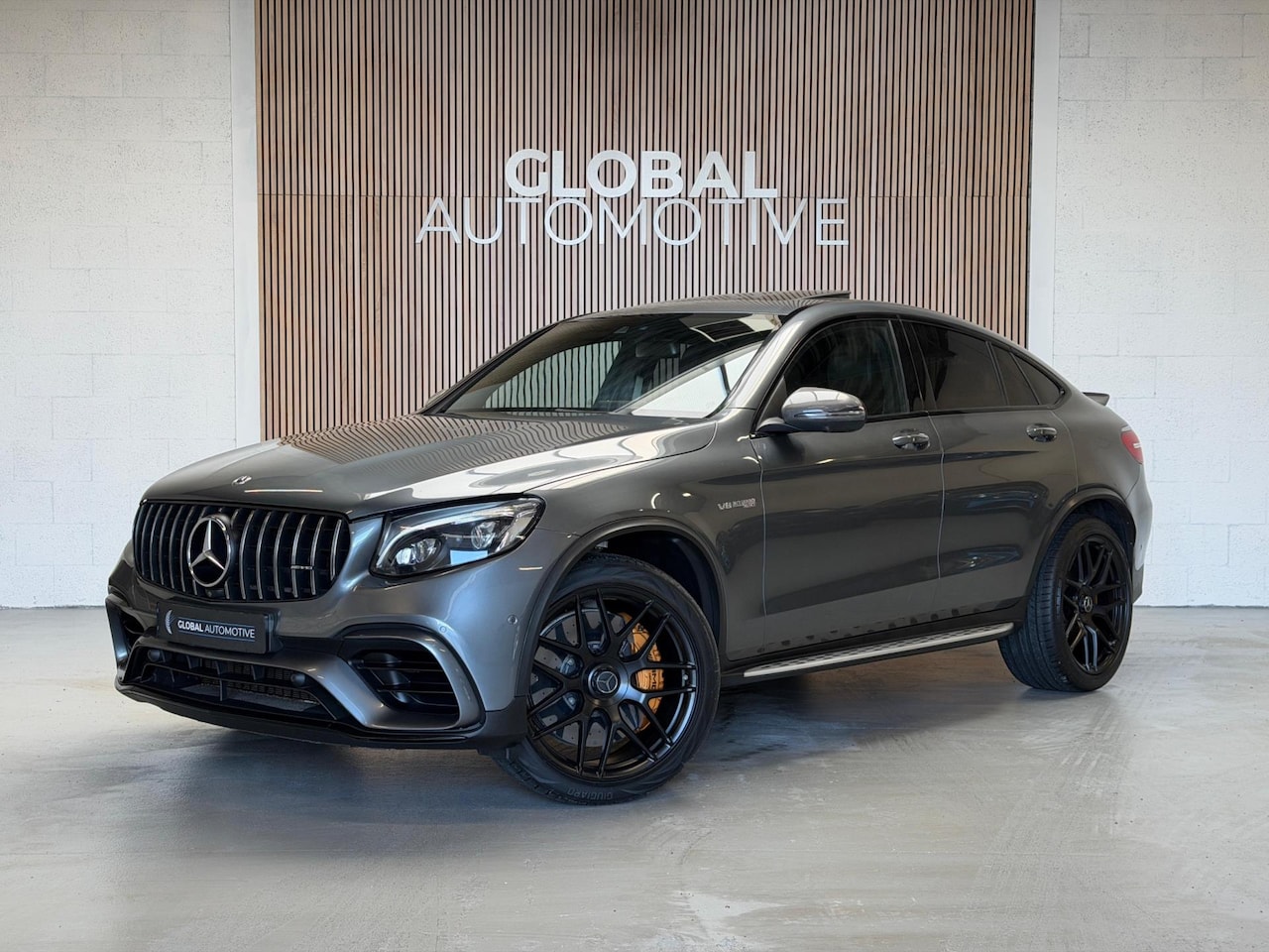 Mercedes-Benz GLC-klasse Coupé - AMG 63 S 4MATIC+ - KERAMISCHE REMMEN - SCHUIFDAK - LEER - AutoWereld.nl
