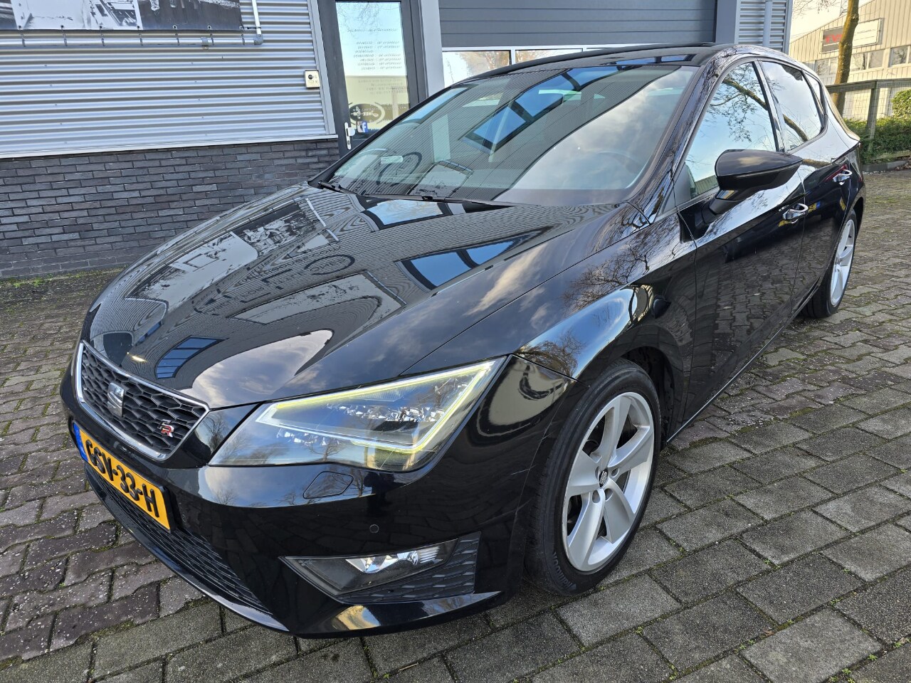 SEAT Leon - 1.4 ECO TSI FR CONNECT - AutoWereld.nl