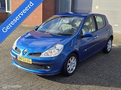 Renault Clio - 1.6-16V Dynamique Luxe