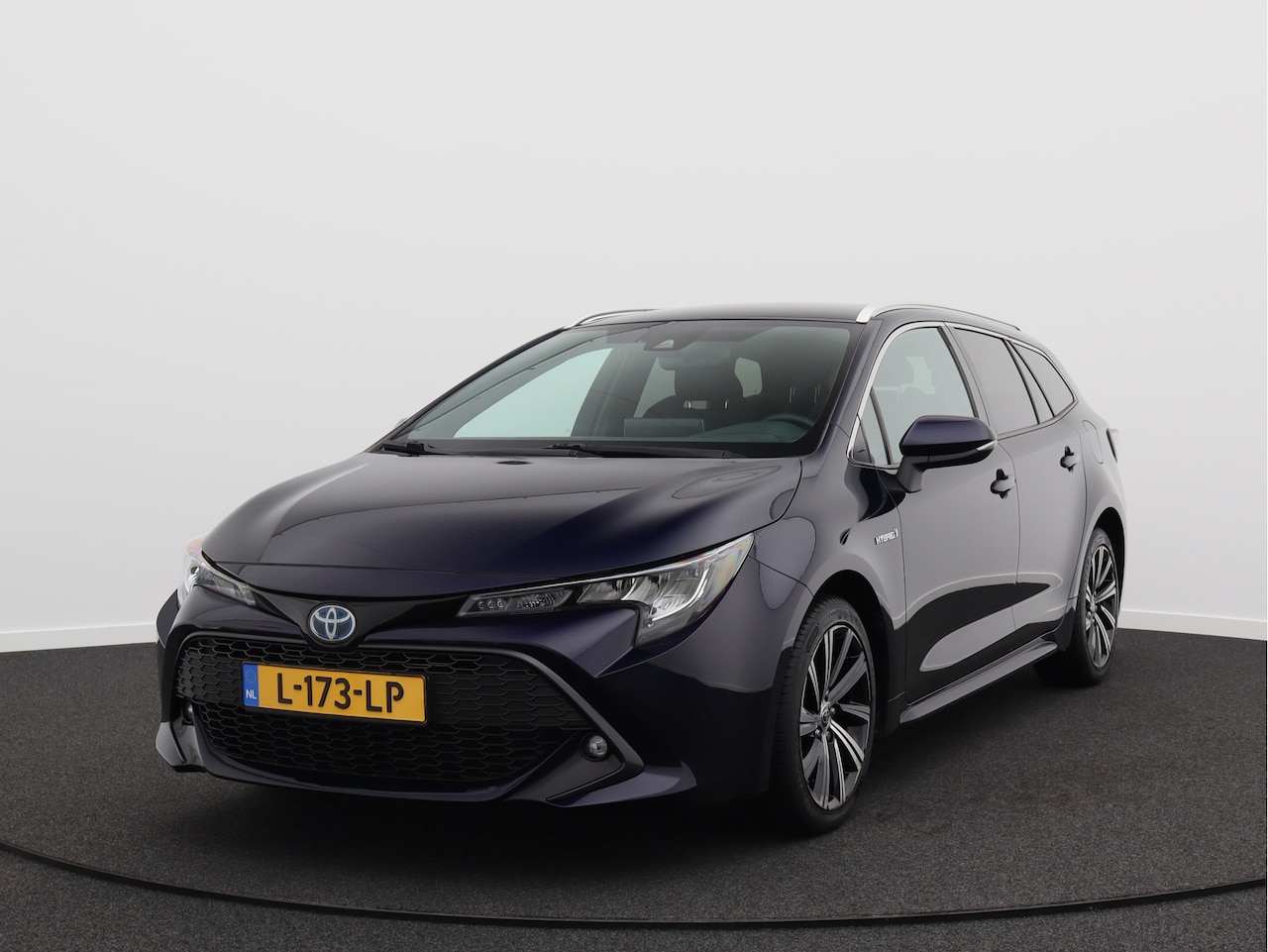 Toyota Corolla Touring Sports - 1.8 Hybrid Dynamic/ compleet/ zeer mooi! - AutoWereld.nl