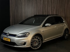 Volkswagen Golf - 1.4 TSI GTE PHEV PANORAMADAK/ACHTERUITRIJCAMERA/DEALER ONDERHOUDEN/ZEER NETTE AUTO