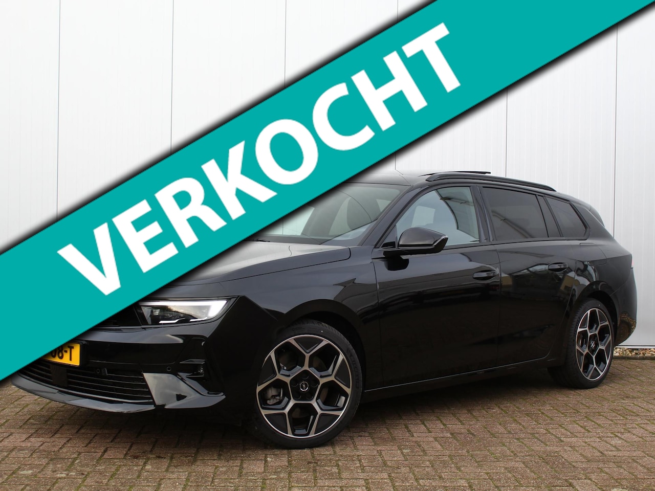 Opel Astra Sports Tourer - 1.6 Turbo Plug In Hybrid Ultimate | Schuif-/kanteldak | Camera | Stoel-/stuurverwarming - AutoWereld.nl