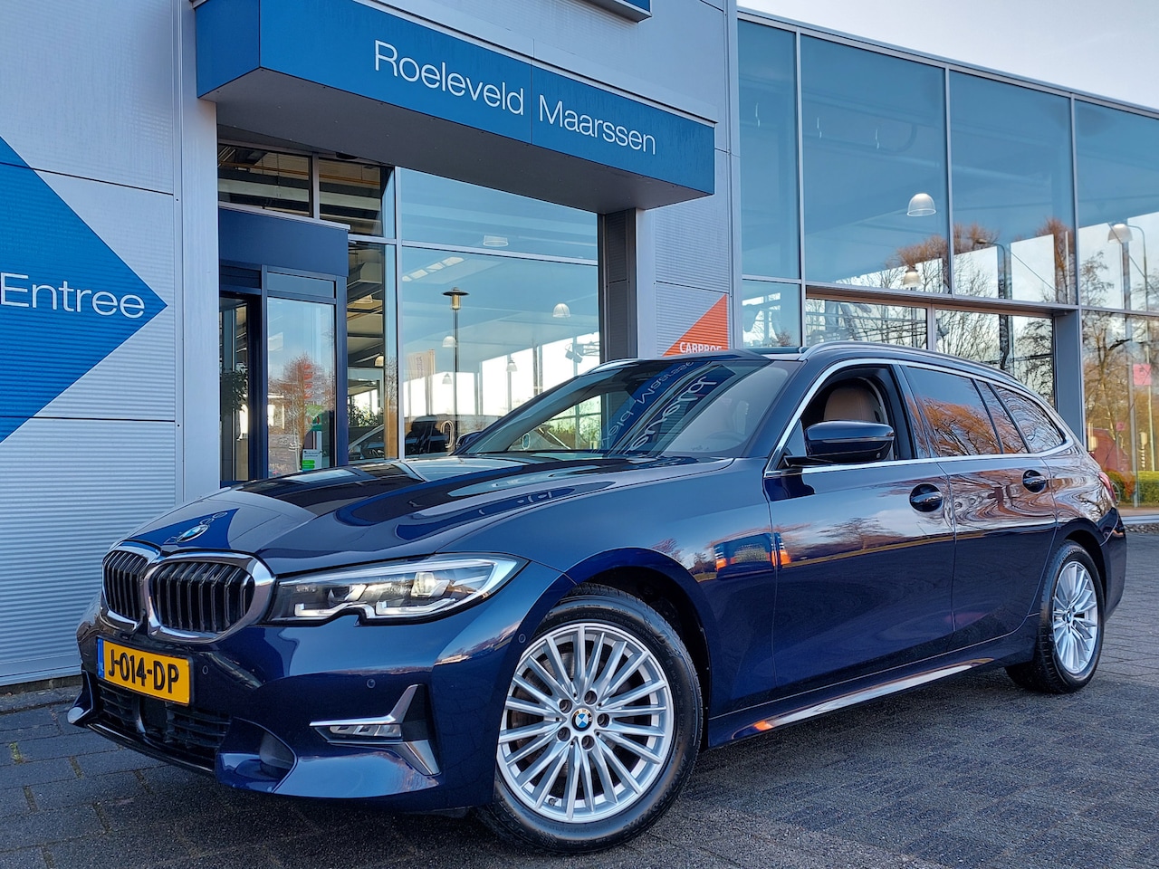 BMW 3-serie Touring - 320i 184pk Automaat High Executive Individual | Origineel NL | Navi | Apple Carplay | Adap - AutoWereld.nl