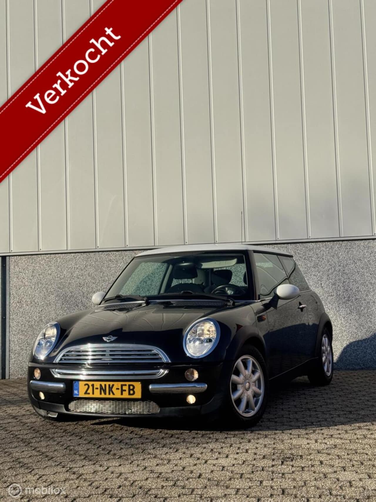 MINI Cooper - Mini 1.6 Automaat / New APK/ Sport velgen - AutoWereld.nl