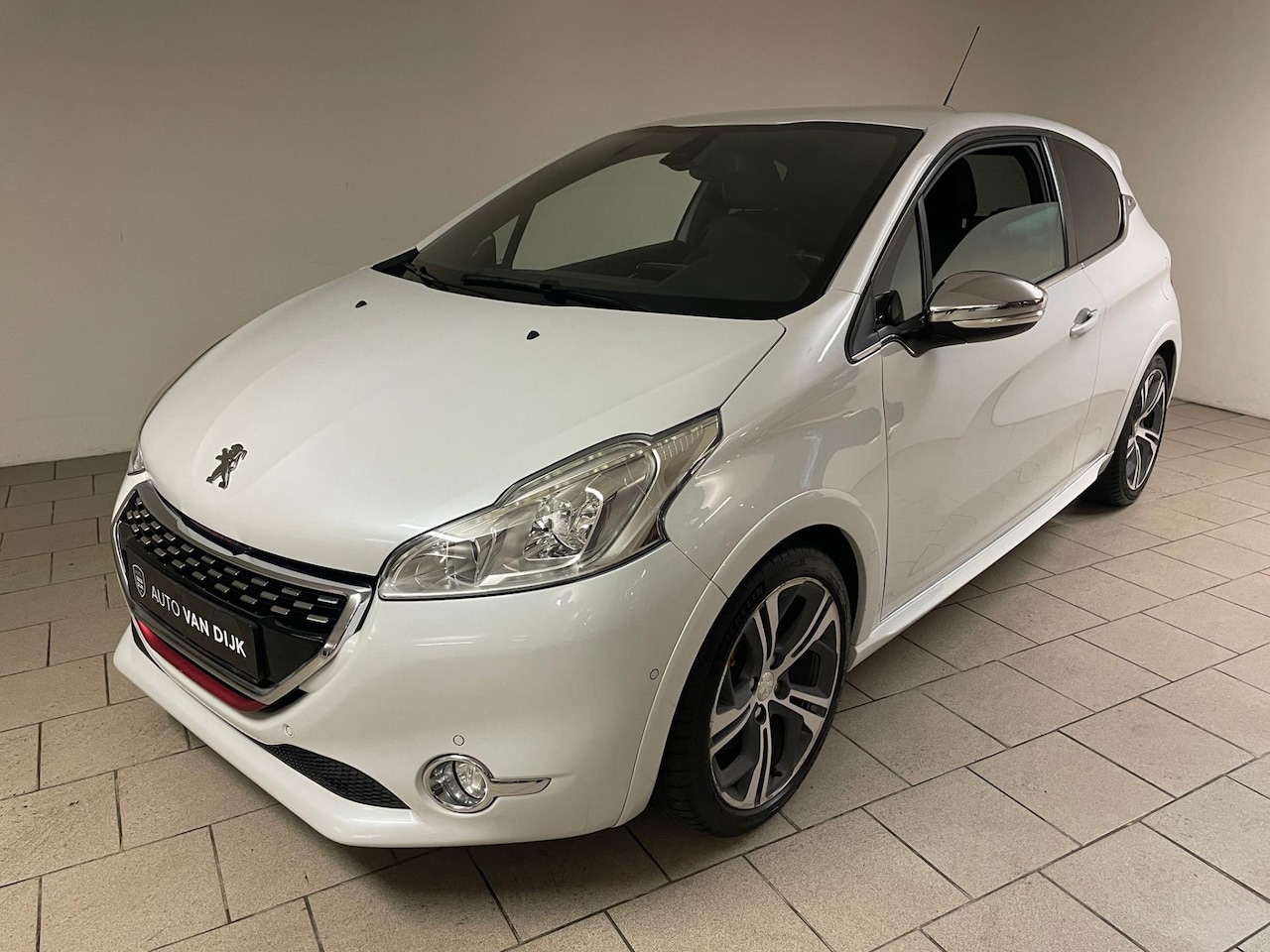 Peugeot 208 - 1.6 THP GTi 200PK AIRCO CLIMA LEER 2E EIG DEALERONDERHOUDEN PERFECTE GTI ZEER NETTE AUTO - AutoWereld.nl