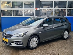Opel Astra Sports Tourer - 1.2 Business Executive / Historie bekend / Carplay / Navigatie / Camera / Parkeersensoren