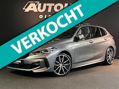 BMW 1-serie - 120i High Executive Edition M Pano/ M stoelen/ H&K/ 19"/ Camera/ Keyless/ Skyscraper Grau