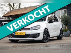 Volkswagen Golf - 2.0 GTI Adidas Edition Automaat I Gelimiteerde oplage I Bi-Xenon I Bodykit I Wit parelmoer
