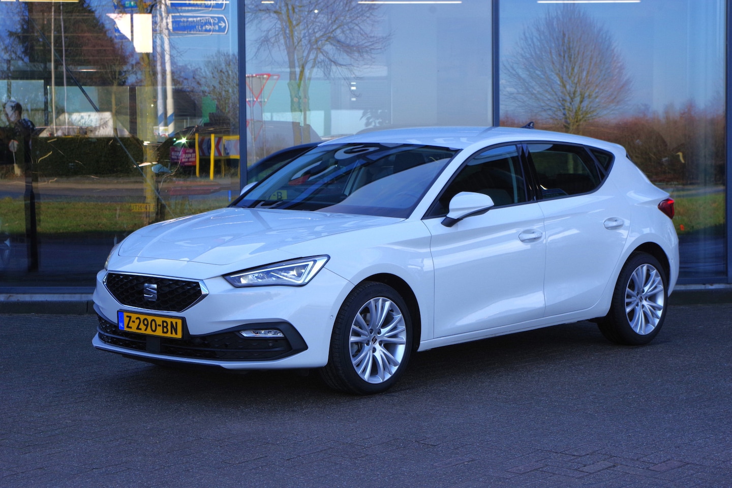 SEAT Leon - 1.0 TSI Style 1.0 TSI 110 PK Style, Camera, LED, Climate Control, Carplay - AutoWereld.nl