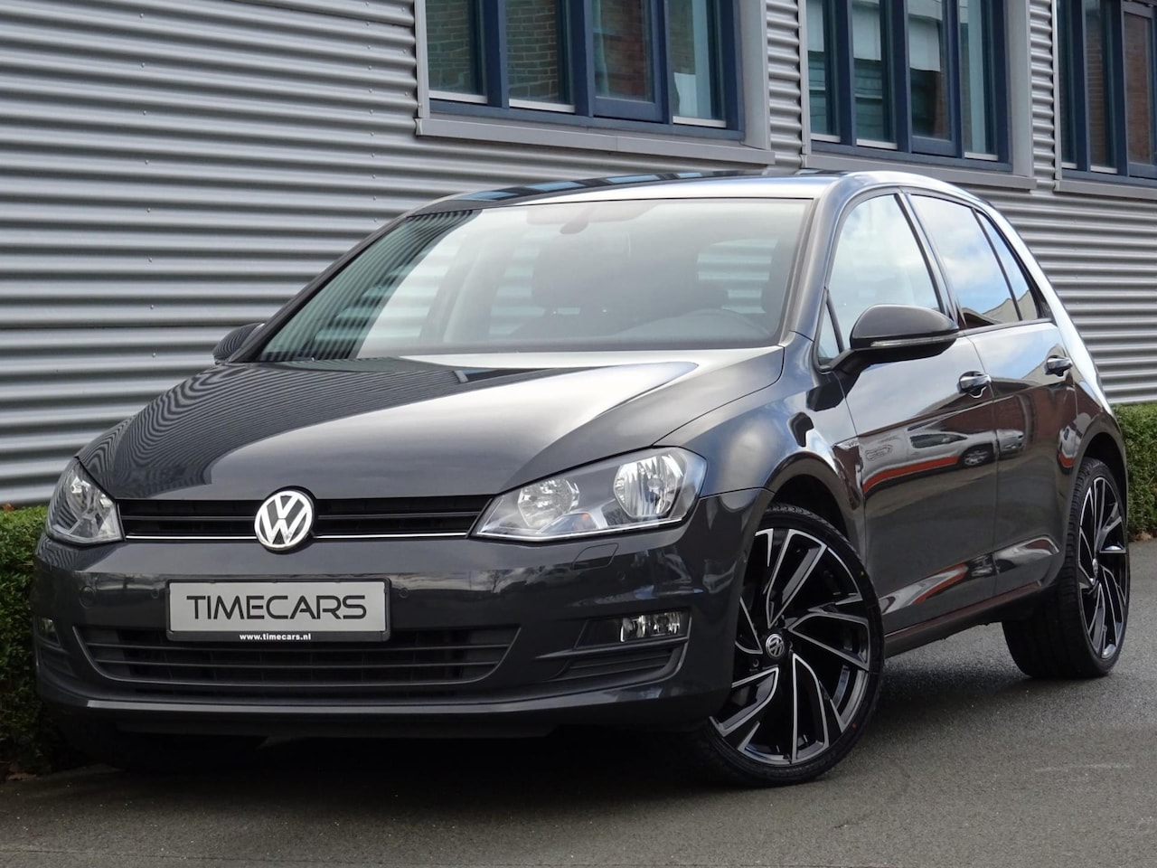 Volkswagen Golf - 7 1.2 TSI Cup Urano Grey Trekhaak PDC LED - AutoWereld.nl