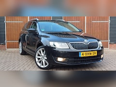 Skoda Octavia Combi - 1.4 TSI Grt Eleg Bns, Prachtige auto, Trekhaak, Leer, Onderhouds