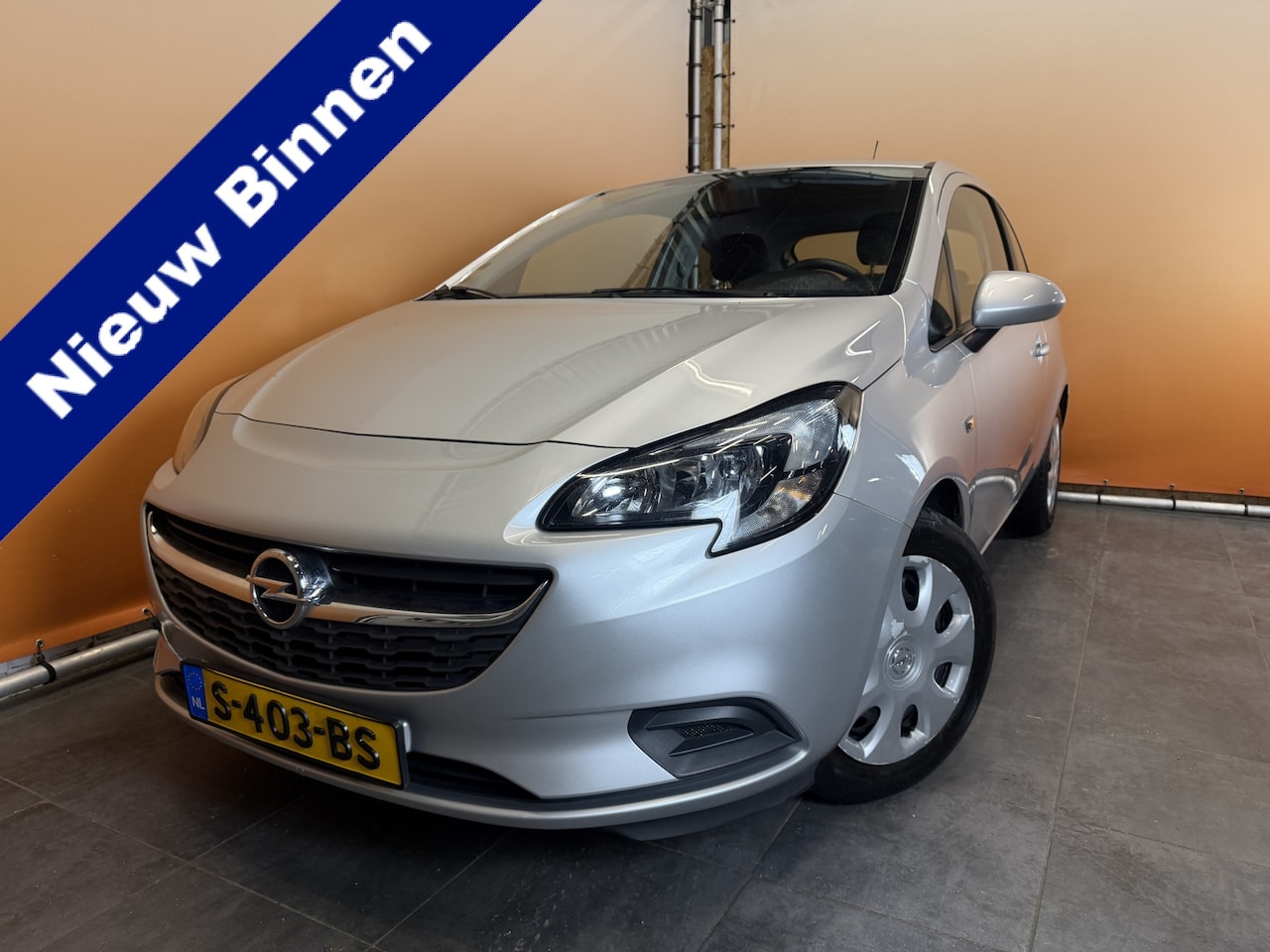 Opel Corsa - 1.2 apk 1/27 lage km stand - AutoWereld.nl