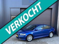 Volvo S40 - 1.8 Kinetic CLIMA | CRUISE CONTROL | 17INCH | TREKHAAK