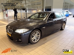 BMW 5-serie Touring - 520i M Sport Edition High Executive I NL-Auto I leder I 184 PK I M-pakket I 18" I 2de eig
