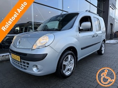 Renault Kangoo Family - 3+1 Rolstoelauto 1.6-16V Expression (Mooie frisse 3+1 rolstoelauto met ruime bodemverlagin
