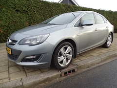 Opel Astra - 1.4 Turbo Cosmo-Navi-cruise-Blth-Pdc-Trekhaak-leer