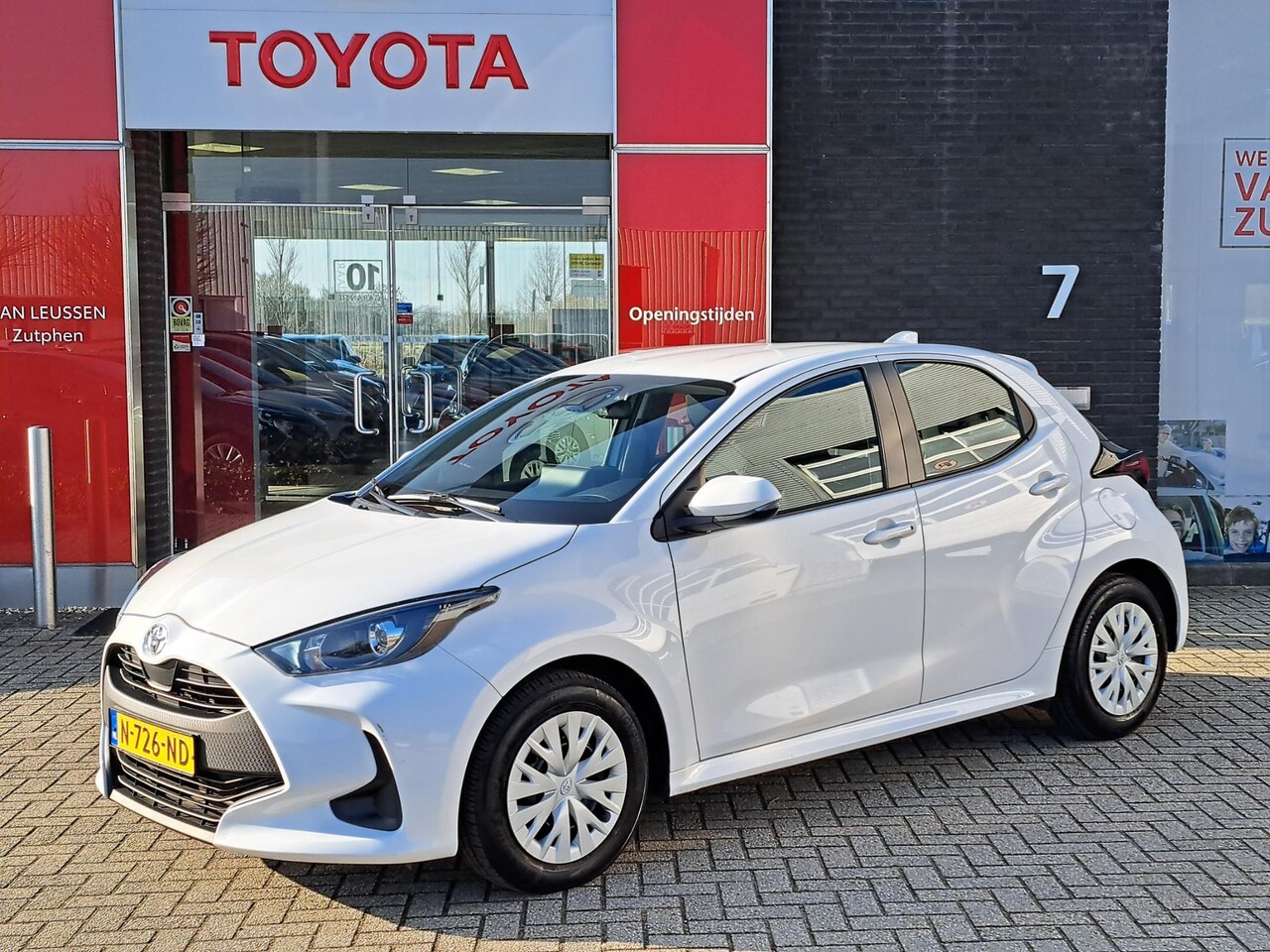 Toyota Yaris - 1.5 VVT-i Active CRUISECONTROL ACHTERUITRIJCAMERA - AutoWereld.nl