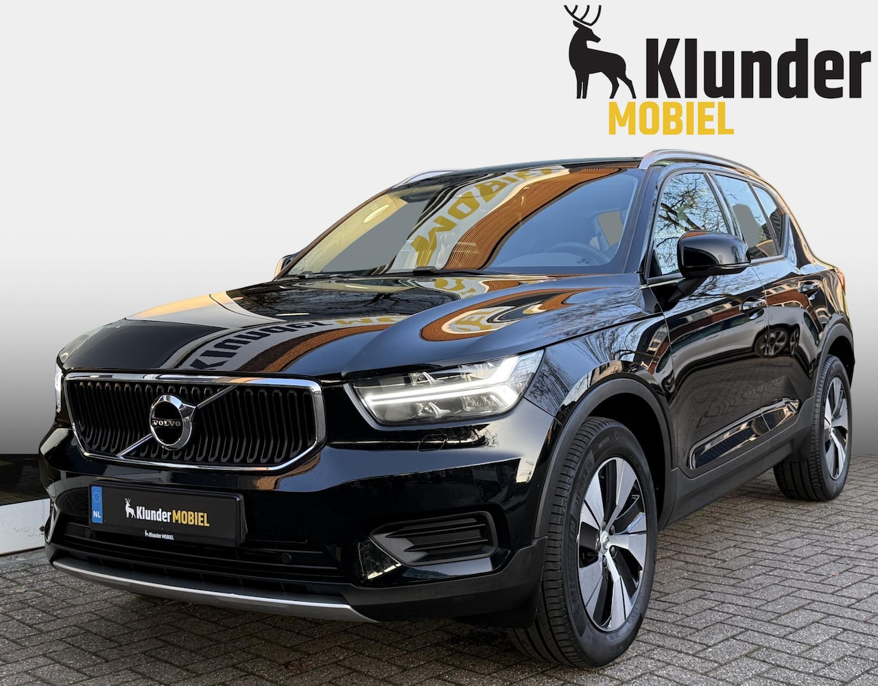 Volvo XC40 - 1.5 T3 Momentum Aut. |BLIS|Adapt.Cruise|Trekhaak| - AutoWereld.nl