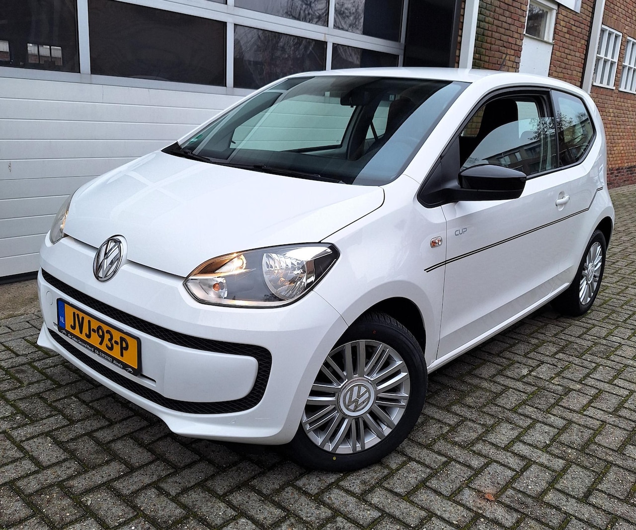 Volkswagen Up! - 1.0 up! Edition BlueMotion 2014 Airco CUP Uitvoering Nw Apk - AutoWereld.nl