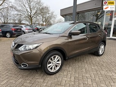 Nissan Qashqai - 1.2 Acenta, trekhaak, PDC v+a , cruise control, climate control, etc