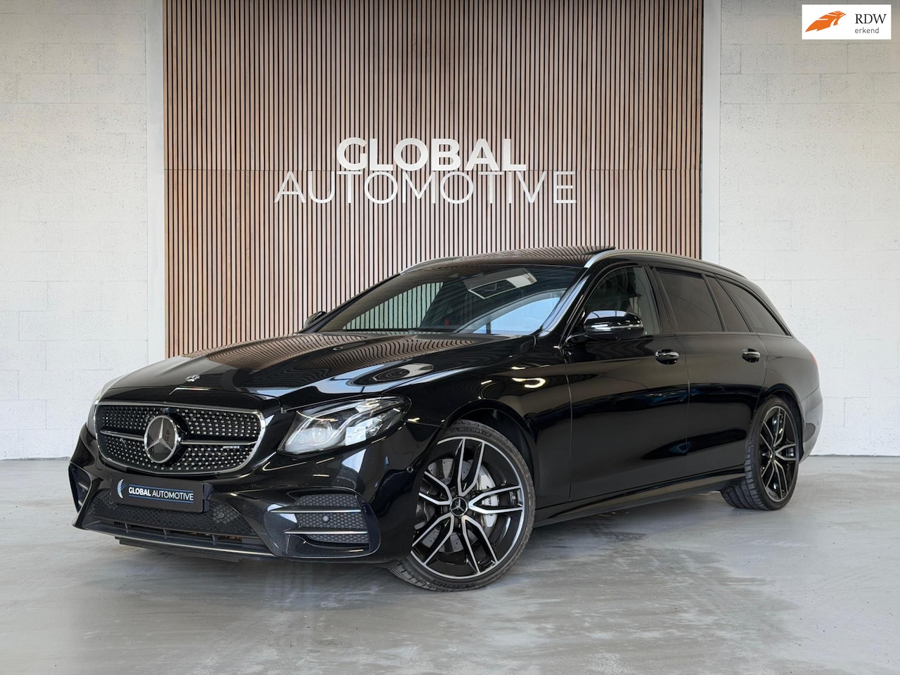 Mercedes-Benz E-klasse Estate - E53 AMG 4MATIC Premium Plus - SCHUIFDAK - LEDER - 20'' - AutoWereld.nl