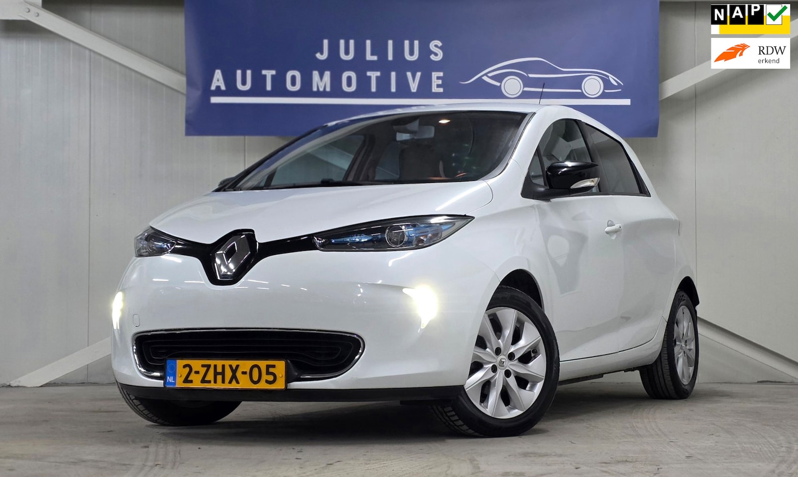Renault Zoe - Q210 Zen Quickcharge 22 kWh Keyless Navi Netjes! - AutoWereld.nl