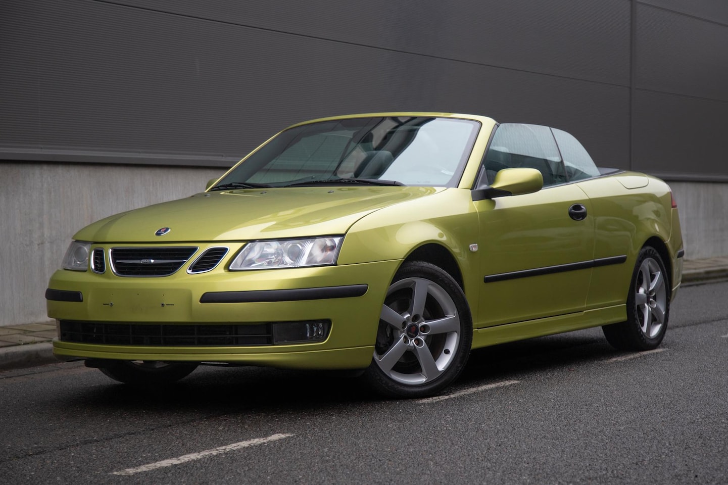 Saab 9-3 Cabrio - 1.8t Vector | 144.000KM | Automaat | 1e Eig. | Stoelverwarming | Lime Yellow Metallic - AutoWereld.nl