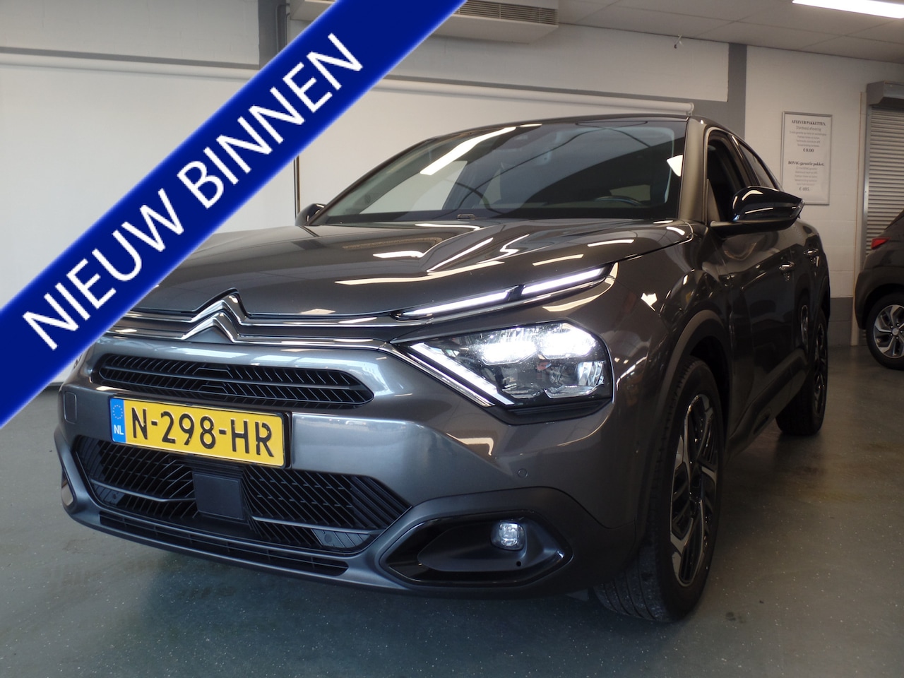 Citroën C4 - 1.2 Puretech sedan 130pk Shine automaat, Full options!!, Navigatie, Achteruitrijcamera, Cl - AutoWereld.nl