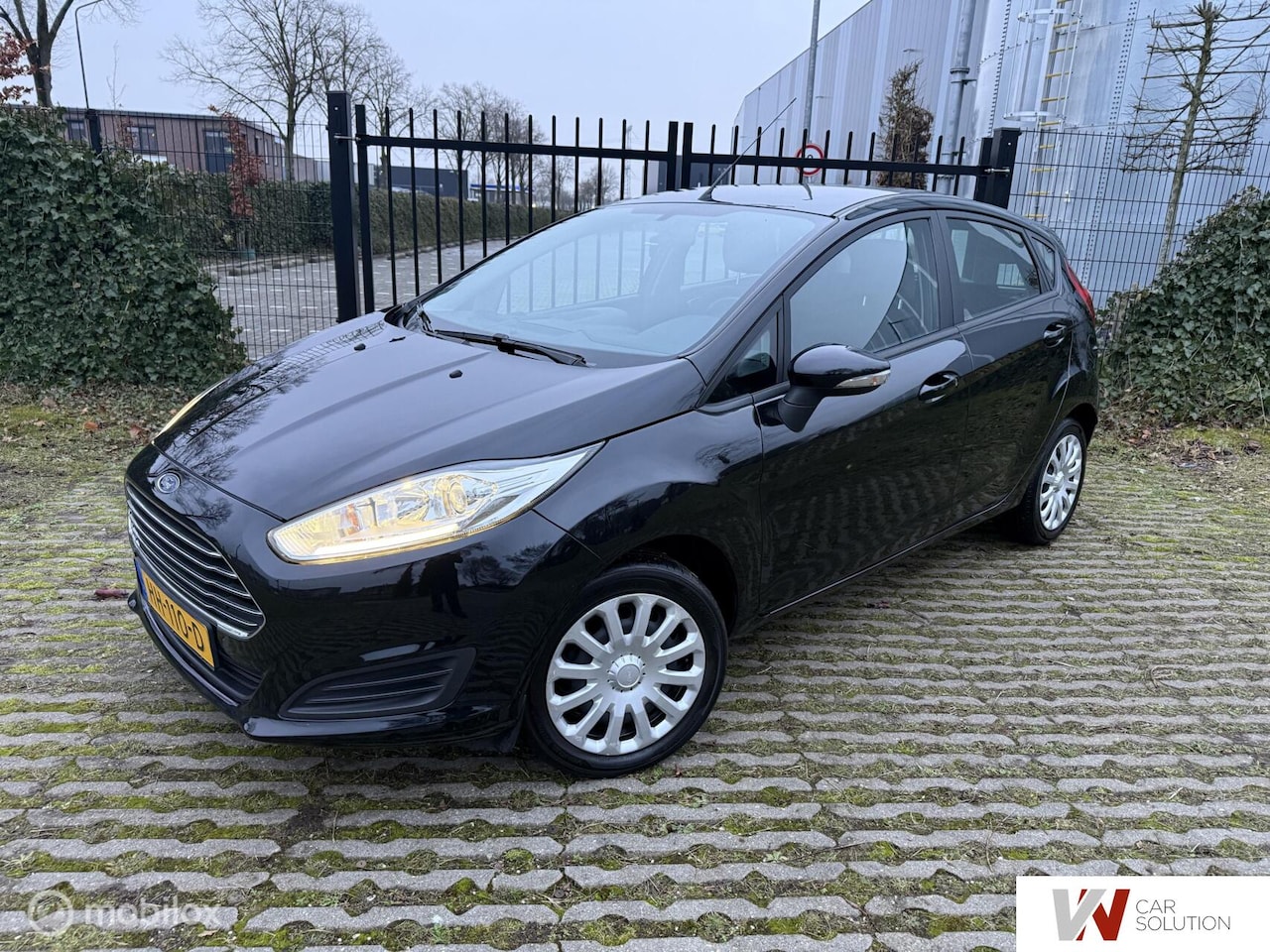 Ford Fiesta - 1.0 Style NL AUTO NAVI AIRCO NIEUSTAAT! Driem vv - AutoWereld.nl