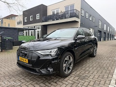 Audi e-tron - 50 quattro Launch Edition Black Pano Apk 2028