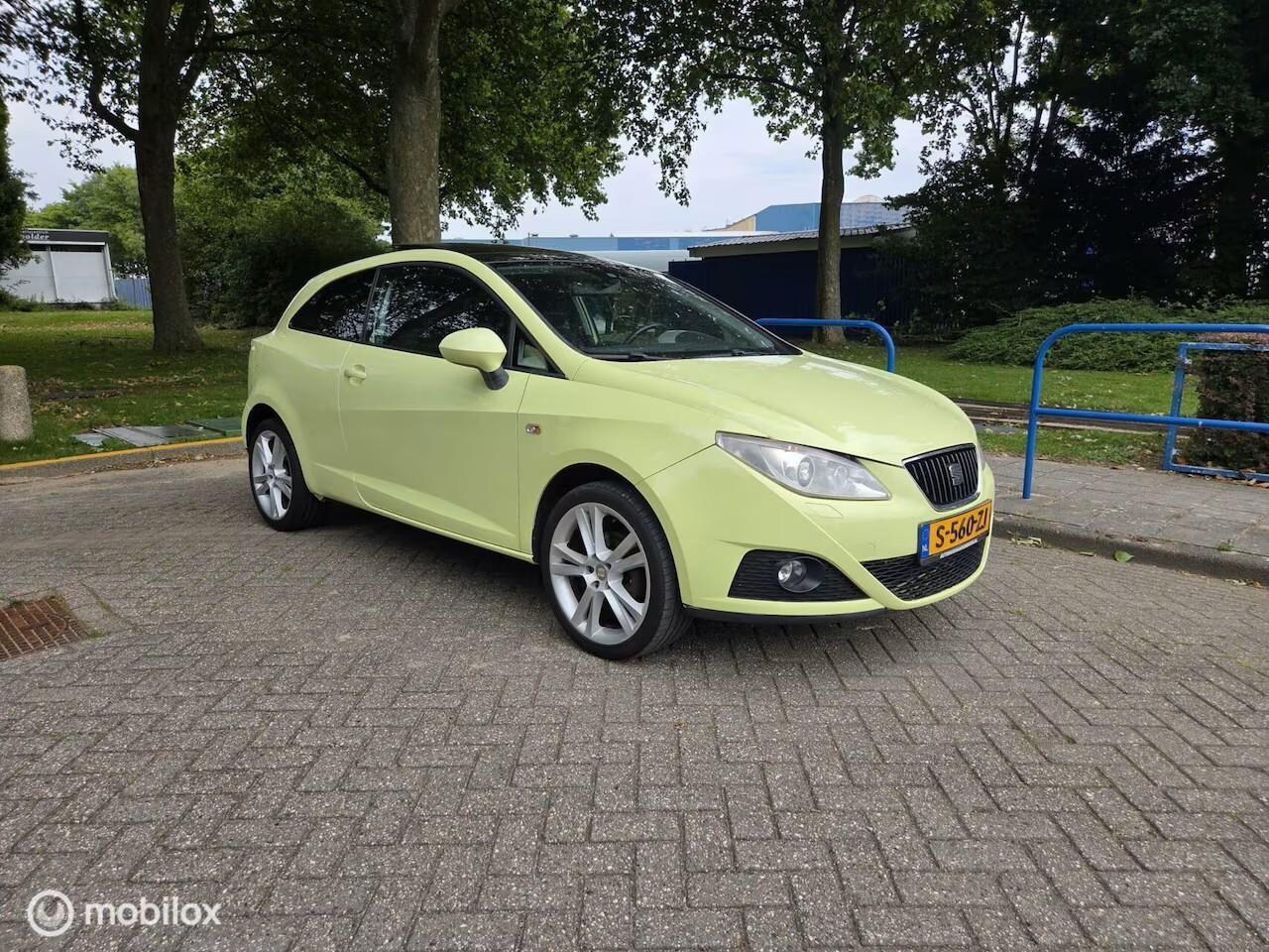 SEAT IBIZA