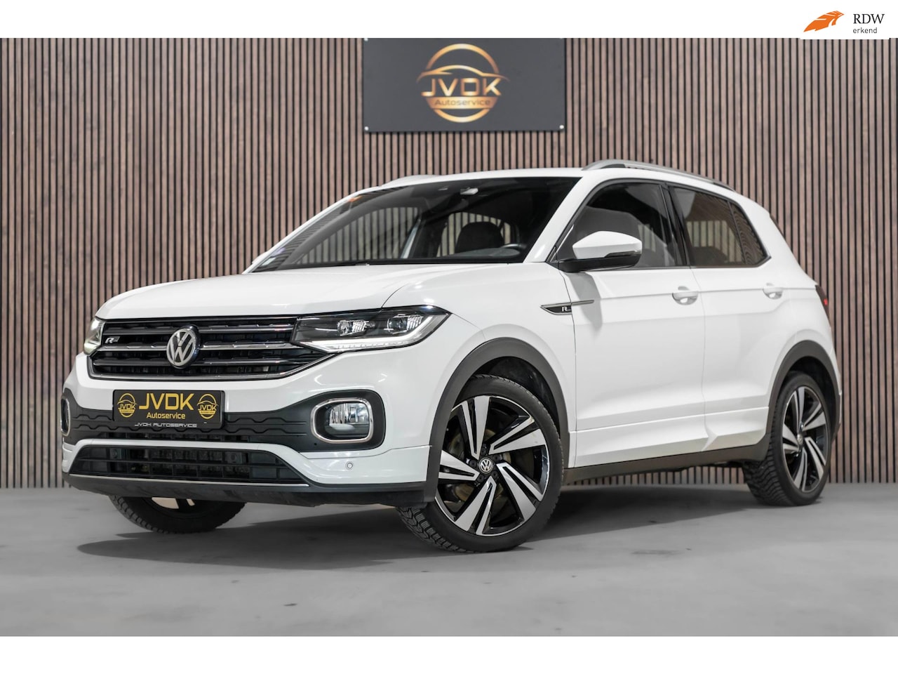 Volkswagen T-Cross - 1.0 TSI R-LINE DSG IQ CAMERA - AutoWereld.nl