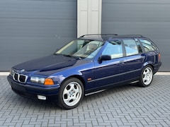 BMW 3-serie Touring - 328i Executive | Topstaat | Volle Documentatie | Sportstoelen | Stoelverwarming | Orig. M3